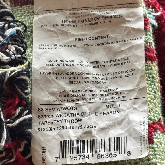 Christmas Throw Wreaths Of The Season Holiday Tapestry Blanket 51” X 68” - Picture 6 of 16